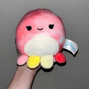 NWT JELLYFISH SQUISHMELLOW